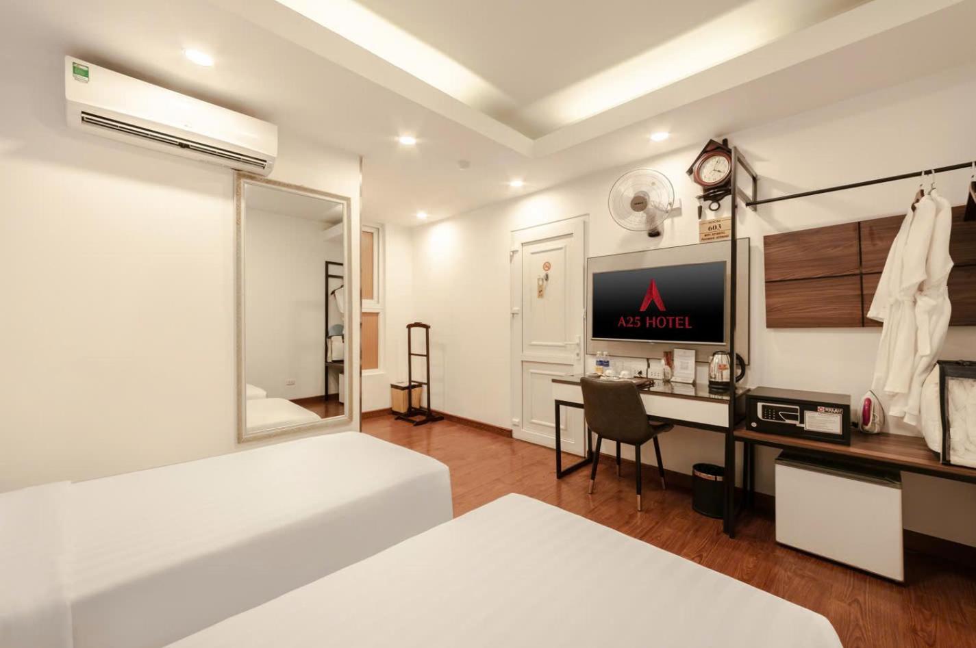 A25 Hotel - 46 Chau Long Hanoi Kültér fotó