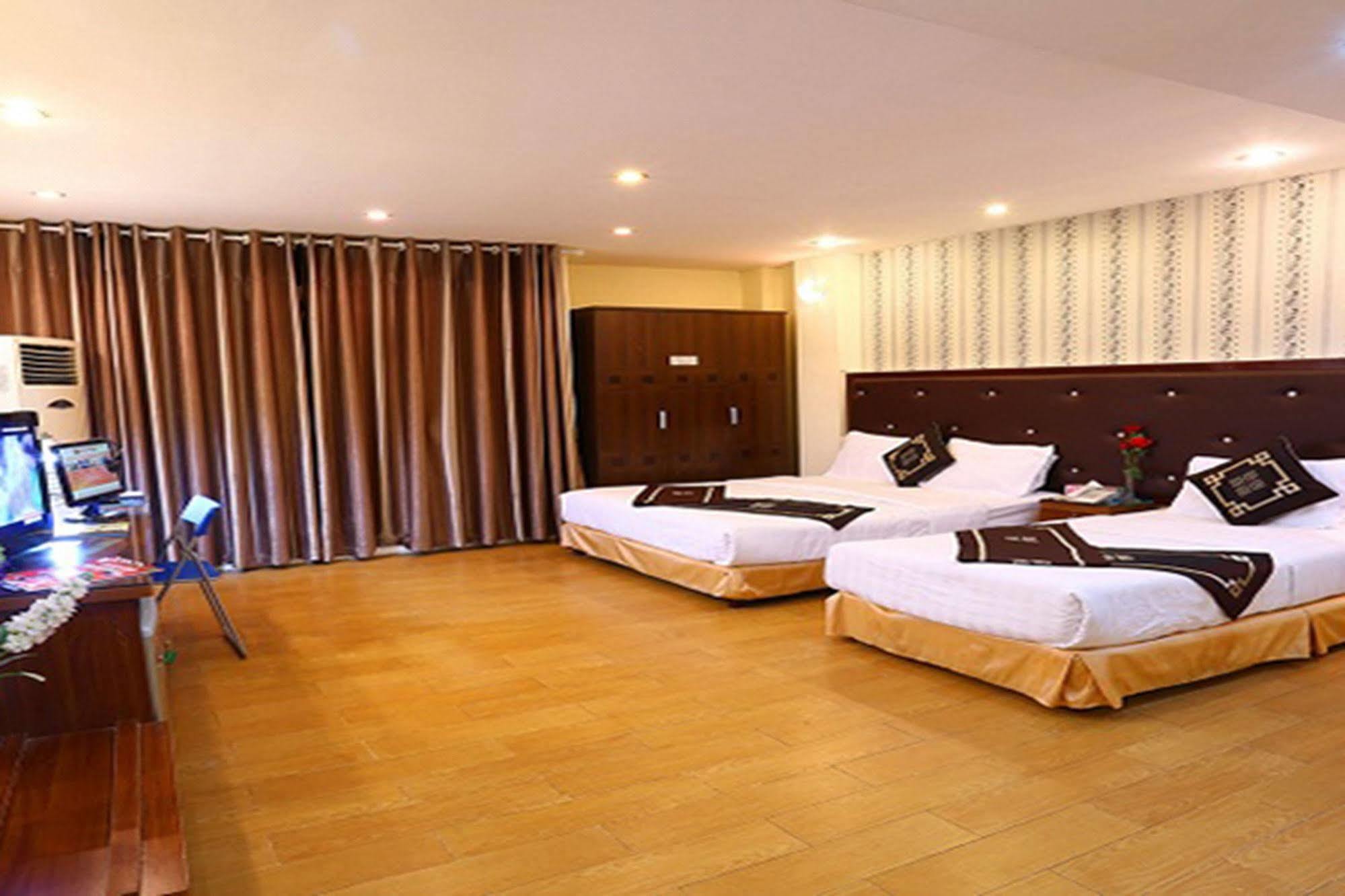 A25 Hotel - 46 Chau Long Hanoi Kültér fotó