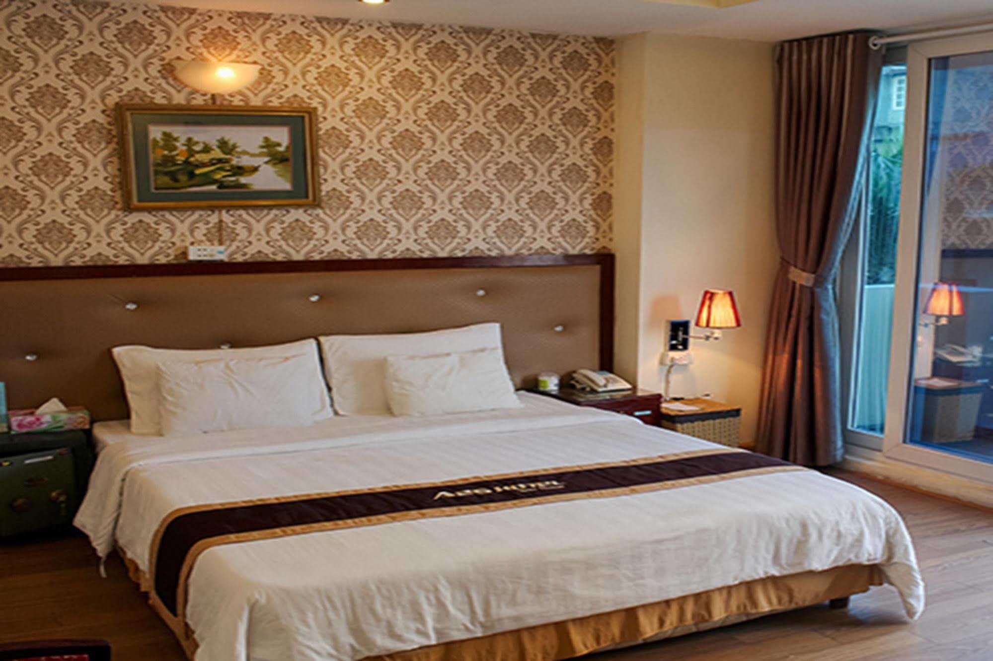 A25 Hotel - 46 Chau Long Hanoi Kültér fotó